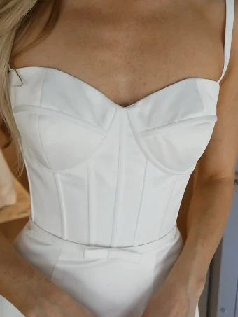 Bijela Bridal Collection Jade in Satin #2 Candlelight/Ivory thumbnail