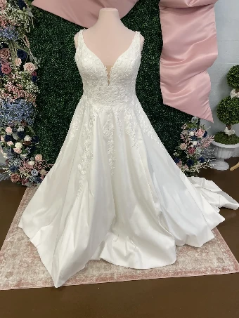 Bijela Bridal Collection Magnolia #0 Ivory thumbnail
